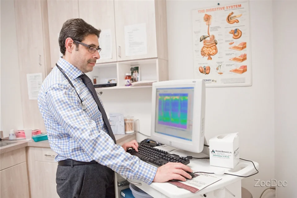 Dr. Vitaly Fishbein, Gastroenterology